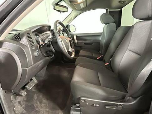 Used 2013 Chevrolet Silverado 1500 LT AWD/4WD image 11