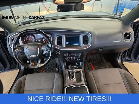 Used 2022 Dodge Charger SXT RWD image 13