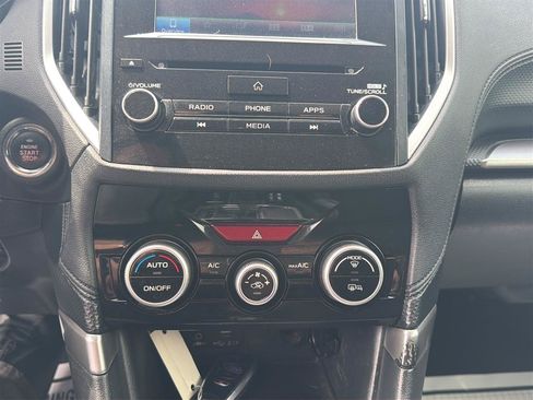 Used 2019 Subaru Forester Premium AWD/4WD image 30