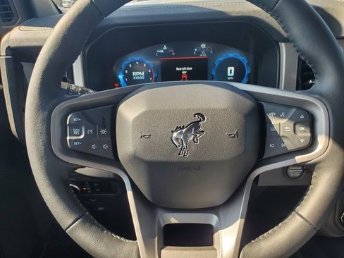 New 2025 Ford Bronco Badlands image 30
