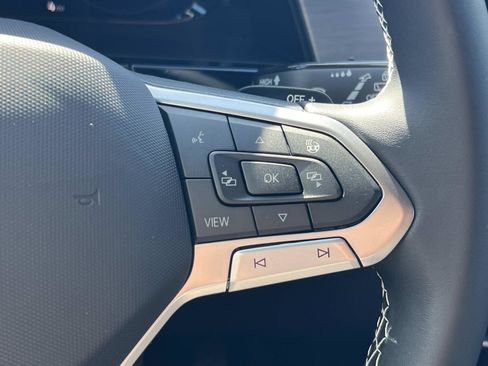 New 2026 Volkswagen Atlas Cross Sport SE FWD image 8