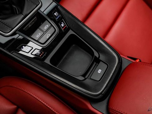 Used 2024 Porsche 911 Carrera GTS image 62