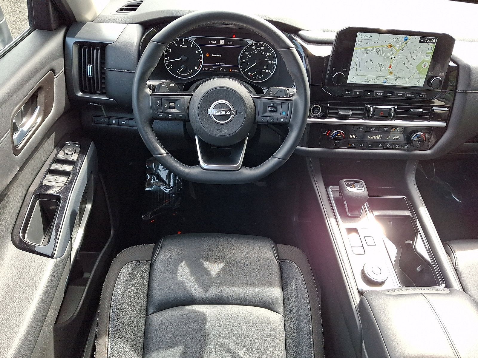 Certified 2024 Nissan Pathfinder SL AWD/4WD image 12
