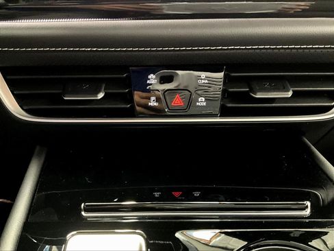 New 2026 Volkswagen Atlas Cross Sport SEL image 21