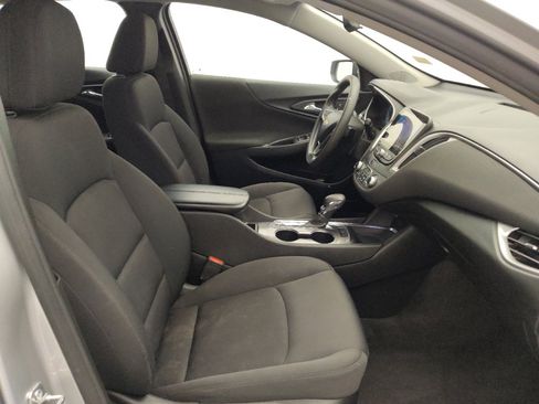 Used 2022 Chevrolet Malibu LT FWD image 21