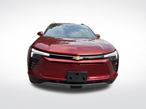 Used 2024 Chevrolet Blazer EV LT AWD/4WD image 9
