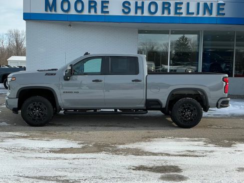 Used 2024 Chevrolet Silverado 2500 LT w/ Z71 Sport Edition image 2