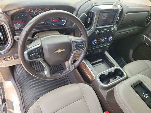 Used 2021 Chevrolet Silverado 2500 LT w/ Z71 Chrome Sport Edition AWD/4WD image 10