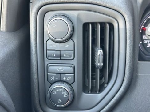 New 2026 Chevrolet Silverado 1500 W/T image 18