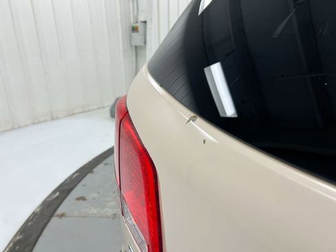 Used 2011 Kia Sorento LX w/ Convenience Pkg image 29