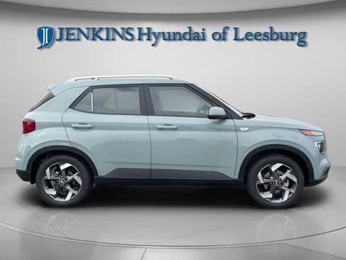 New 2026 Hyundai Venue SEL image 3