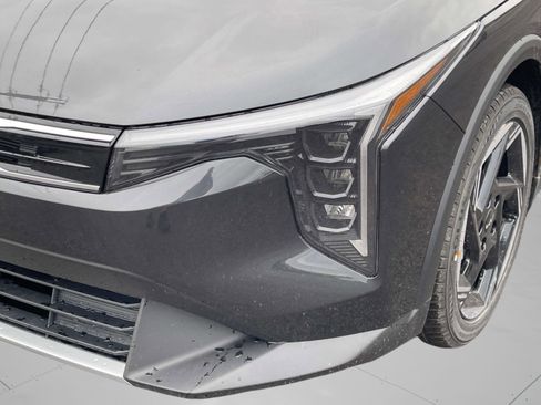 New 2025 Kia K4 GT-Line Turbo FWD image 9