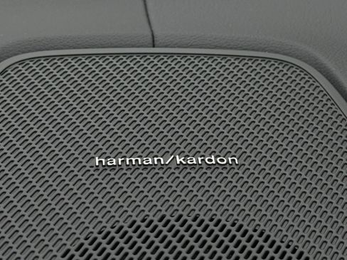 New 2026 Volvo XC60 B5 Ultra w/ Protection Package Premier image 15