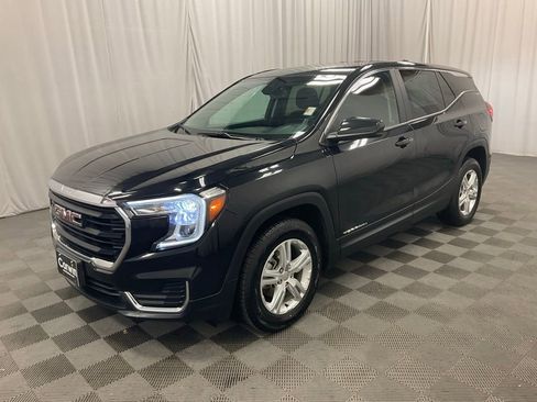 Used 2024 GMC Terrain SLE image 12