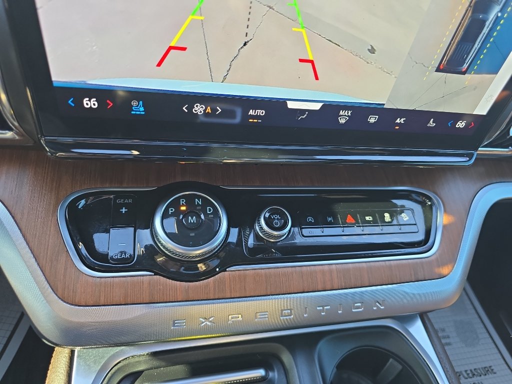 Used 2025 Ford Expedition King Ranch AWD/4WD image 21