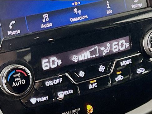 Used 2020 Nissan Murano SV AWD/4WD image 28