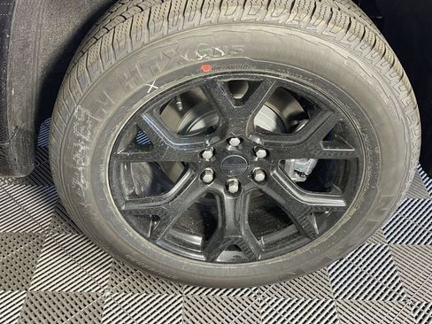 New 2025 Jeep Wagoneer Series II image 32