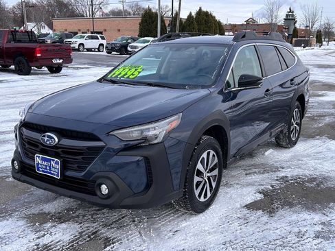 Used 2024 Subaru Outback Premium image 7