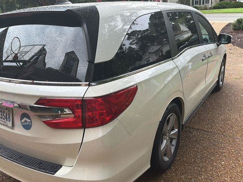 Used 2018 Honda Odyssey EX-L image 3