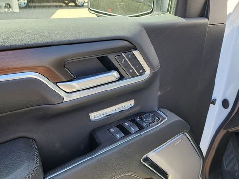 New 2026 GMC Sierra 1500 Denali AWD/4WD image 14