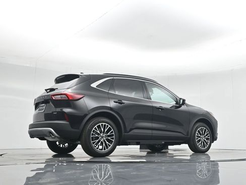 New 2025 Ford Escape SE image 47