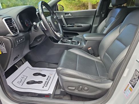 Used 2020 Kia Sportage S w/ S Premium Package AWD/4WD image 10
