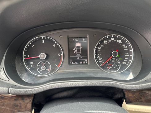 Used 2014 Volkswagen Passat TDI SEL Premium image 14