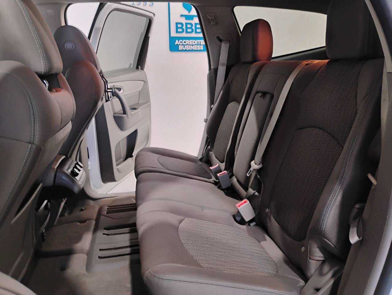 Used 2017 Chevrolet Traverse LT FWD image 74