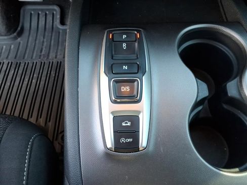 Used 2023 Honda Ridgeline Sport image 14