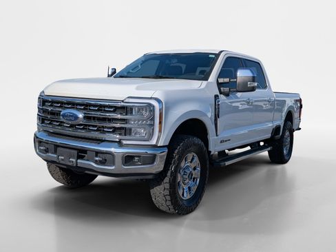 Used 2024 Ford F250 Lariat w/ Chrome Package image 5