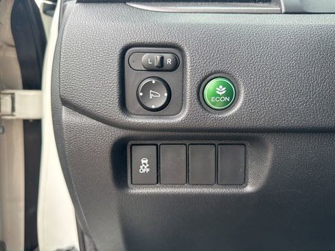 Used 2018 Honda Pilot EX image 18