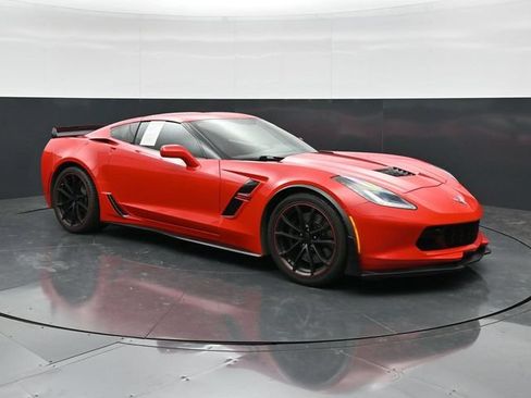 Used 2017 Chevrolet Corvette Grand Sport RWD image 3