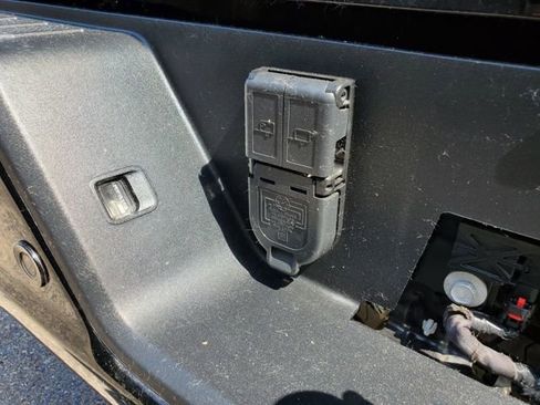 Used 2022 GMC Sierra 1500 Denali w/ Technology Package image 48