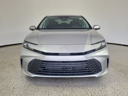 Used 2025 Toyota Camry LE FWD image 3