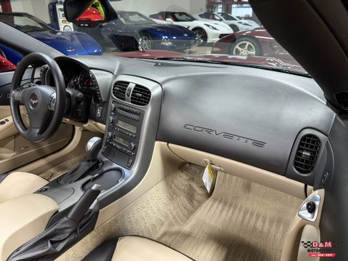 Used 2007 Chevrolet Corvette Convertible w/ Preferred Equipment Group image 14