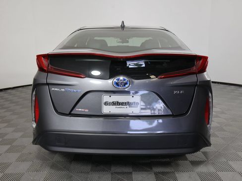 Used 2021 Toyota Prius Prime XLE w/ Carpet Mat Package (TMS) FWD image 3