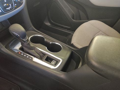 Used 2024 Chevrolet Equinox LS image 26