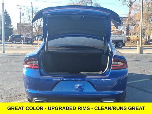 Used 2021 Dodge Charger SXT w/ Blacktop Package image 7