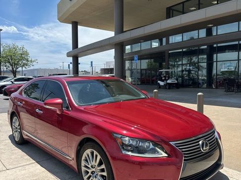 Used 2014 Lexus LS 460 w/ Comfort Package RWD image 14
