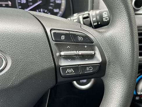 Used 2022 Hyundai Kona SEL image 26