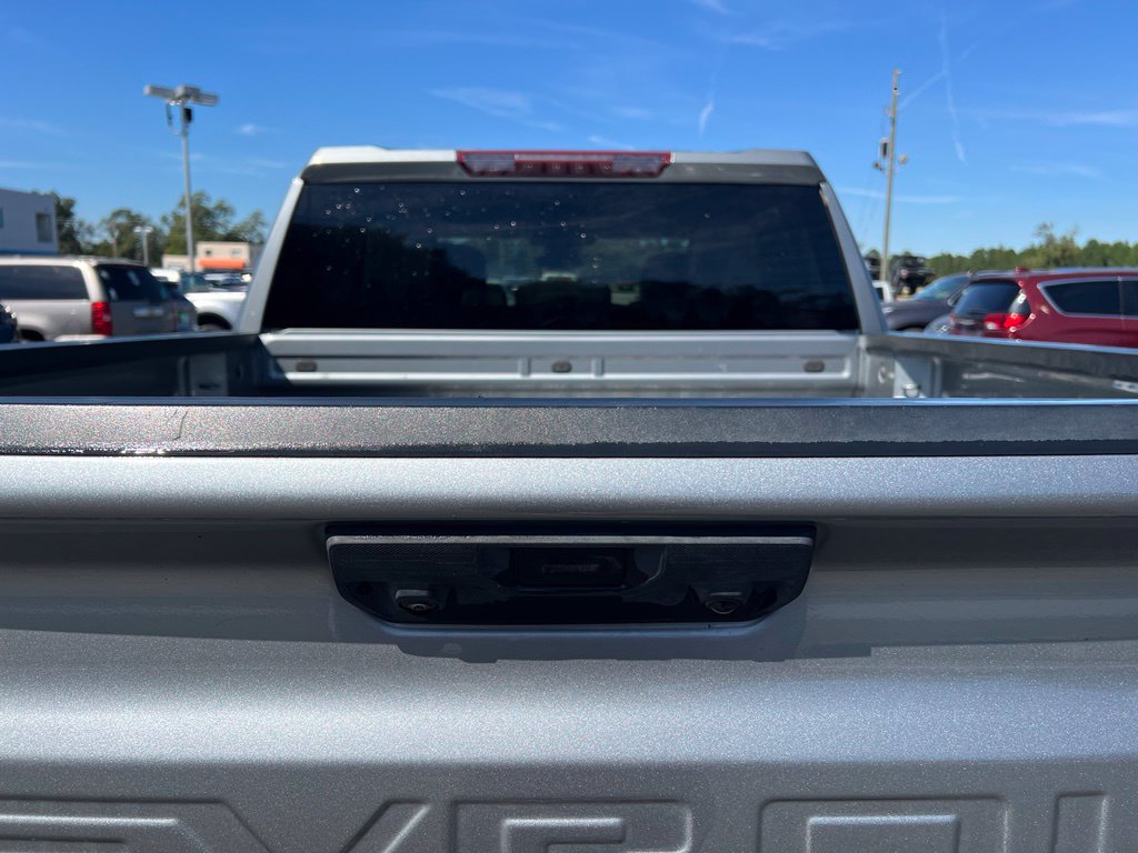 Used 2023 Chevrolet Silverado 1500 RST w/ Z71 Off-Road Package AWD/4WD image 6