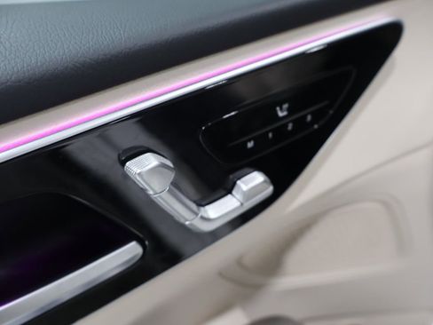 Used 2024 Mercedes-Benz C 300 4MATIC Sedan image 13