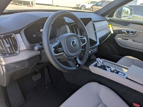 New 2026 Volvo XC90 B6 Core AWD/4WD image 8