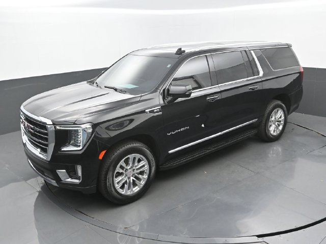 Used 2023 GMC Yukon XL SLT w/ SLT Premium Package RWD image 31