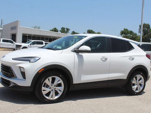 Used 2024 Buick Encore GX Preferred FWD image 5