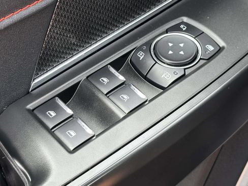 Used 2025 Ford F150 Raptor AWD/4WD image 16