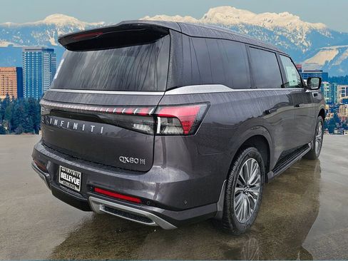 New 2026 INFINITI QX80 Luxe image 7
