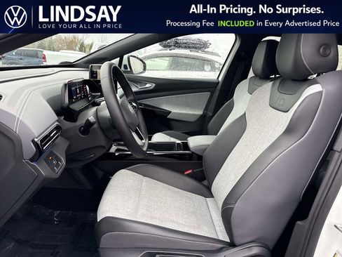 Used 2023 Volkswagen ID.4 2WD image 10