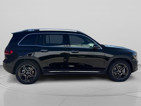 New 2026 Mercedes-Benz GLB 250 4MATIC image 6