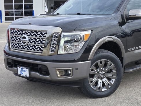 Used 2019 Nissan Titan Platinum Reserve AWD/4WD image 2